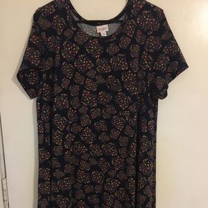LuLaRoe Carly EUC, size XL, navy blue w/ triangles